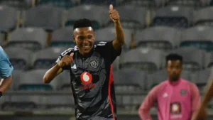 Kaizer Chiefs Legend Hints at Relebohile Mofokeng’s EPL Ascent: A Rising Star’s Journey